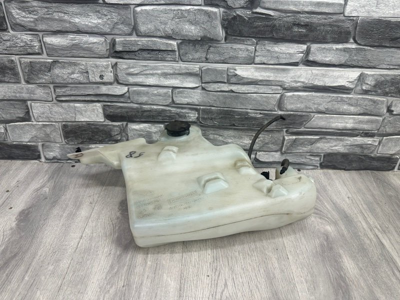 Бачок омывателя лобового стекла, 1000 рублей, Москва