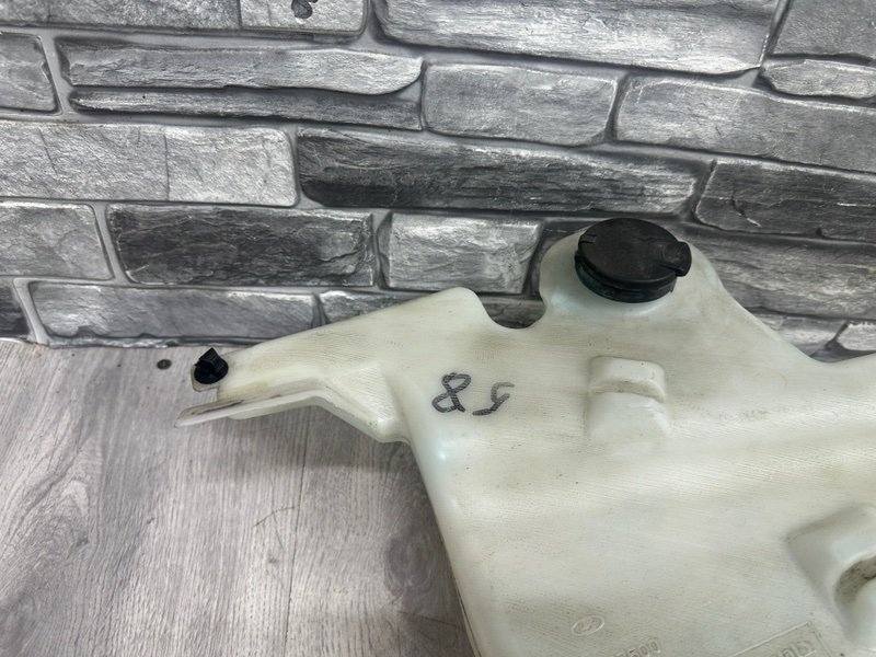 Бачок омывателя лобового стекла, 1000 рублей, Москва