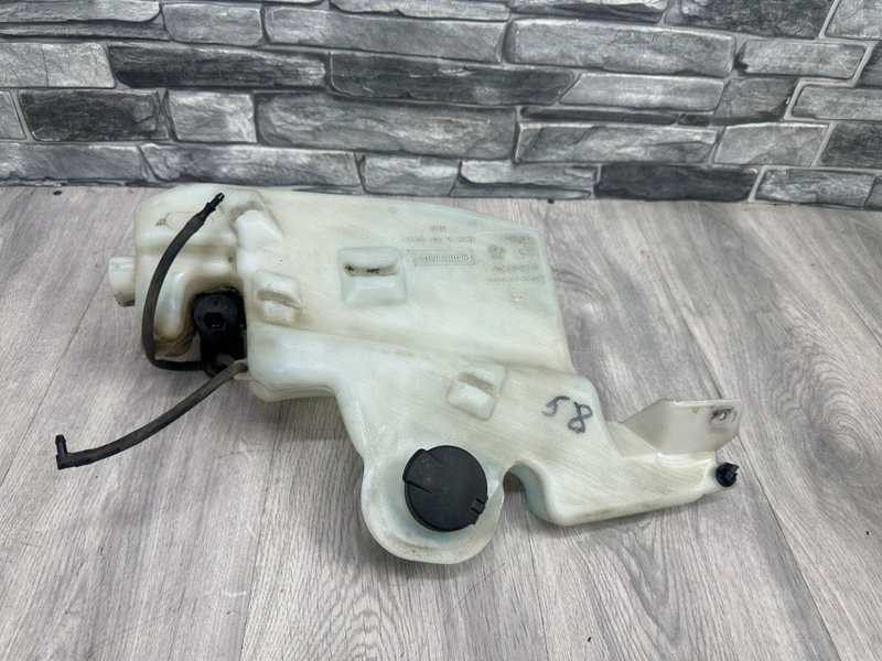 Бачок омывателя лобового стекла, 1000 рублей, Москва