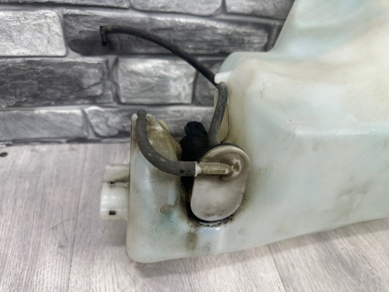 Бачок омывателя лобового стекла, 1000 рублей, Москва