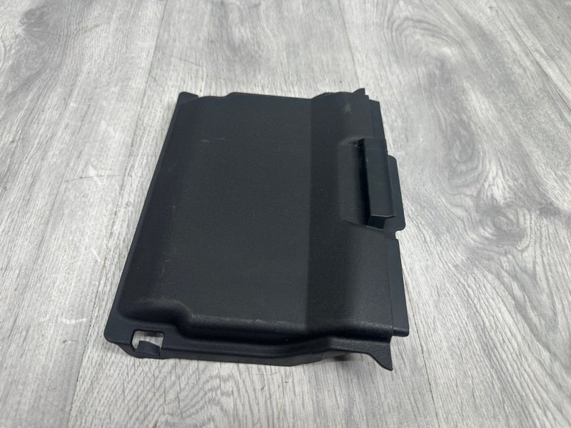 Крышка аккумулятора, 500 рублей, Москва