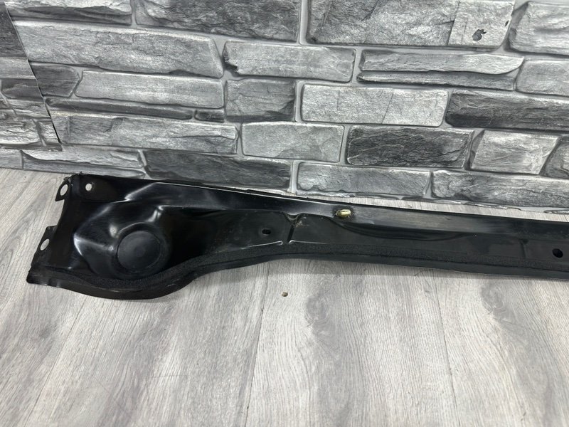 Планка под лобовое стекло, Москва