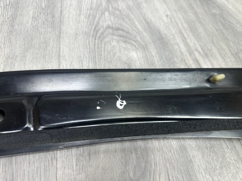 Планка под лобовое стекло, Москва