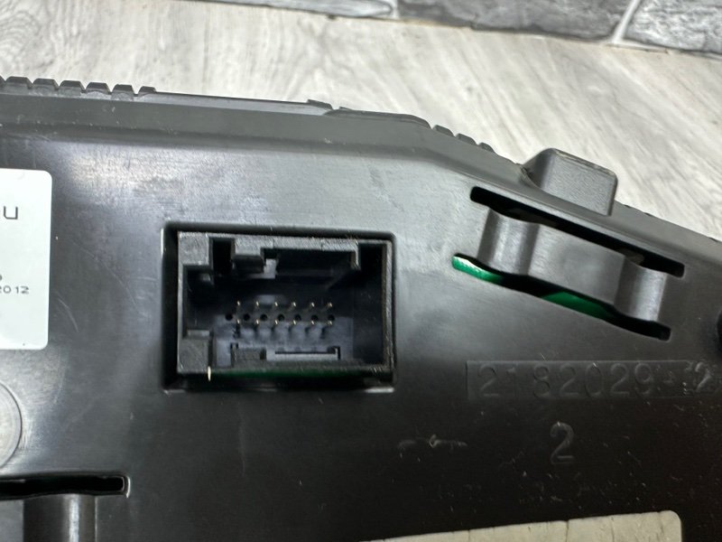 Панель приборов, 1600 рублей, Москва