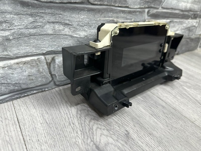 Дисплей информационный, 1000 рублей, Москва