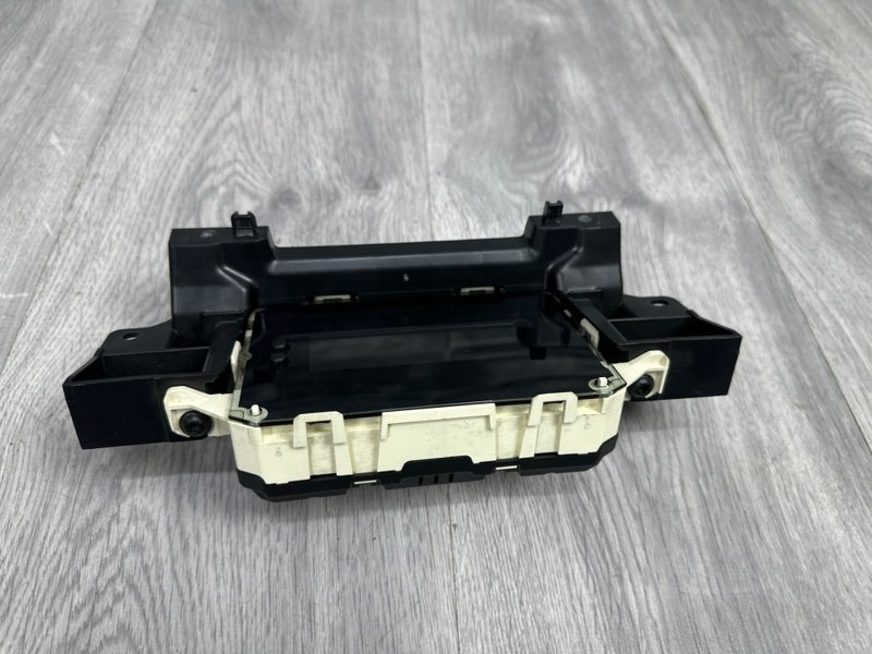 Дисплей информационный, 1000 рублей, Москва