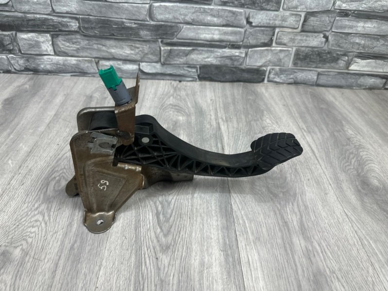 Педаль сцепления, 2000 рублей, Москва