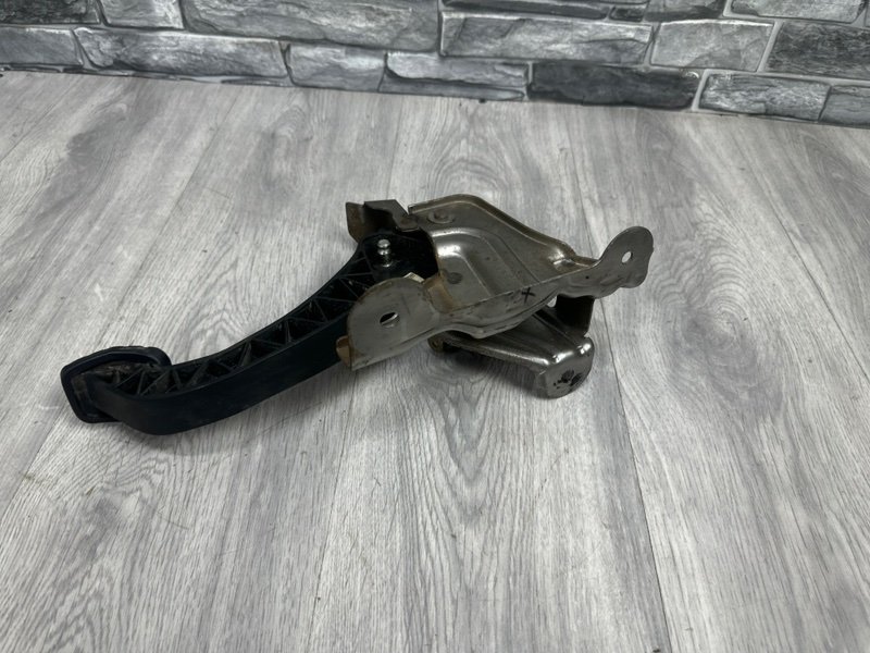 Педаль сцепления, 2000 рублей, Москва