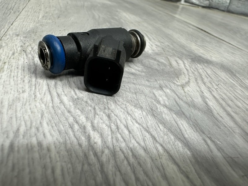 Форсунка топливная, 1000 рублей, Москва