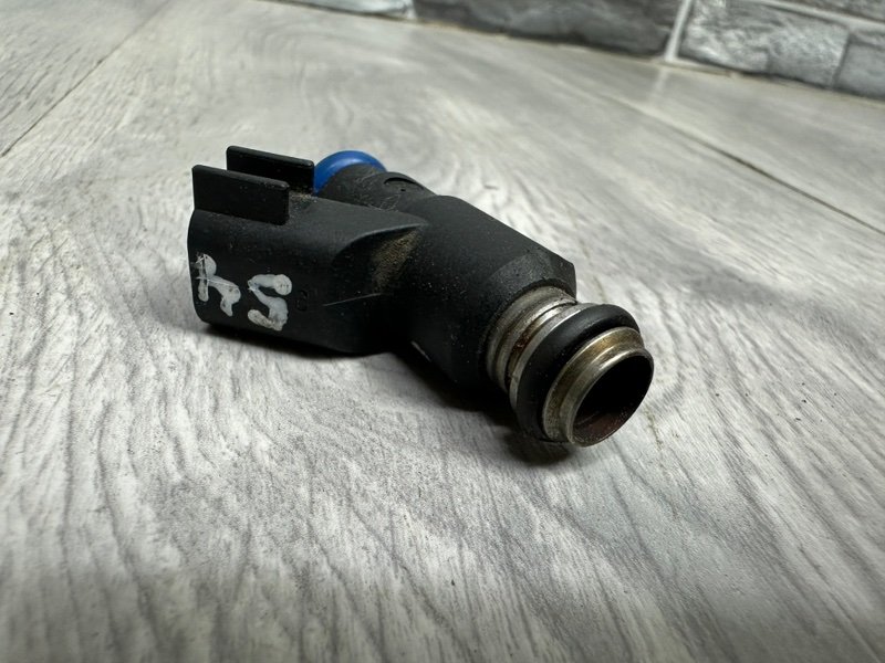 Форсунка топливная, 1000 рублей, Москва