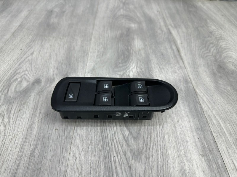 Блок управления стеклоподъемниками, 2000 рублей, Москва