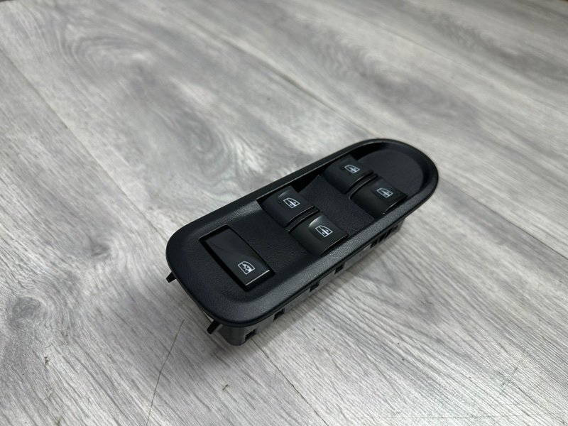 Блок управления стеклоподъемниками, 2000 рублей, Москва