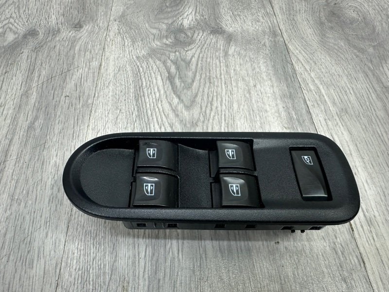 Блок управления стеклоподъемниками, 2000 рублей, Москва