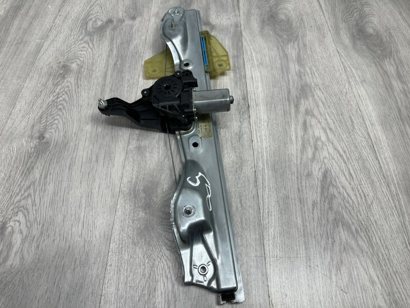 Стеклоподъемник передний, 2000 рублей, Москва