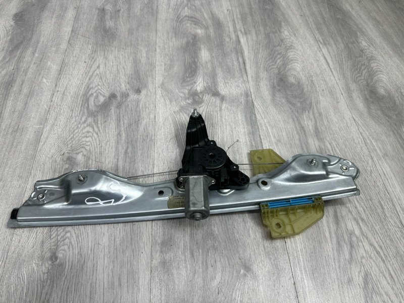 Стеклоподъемник передний, 2000 рублей, Москва