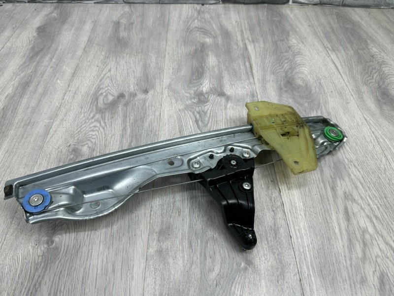 Стеклоподъемник передний, 2000 рублей, Москва