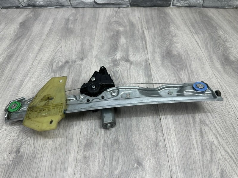 Стеклоподъемник передний, 2000 рублей, Москва