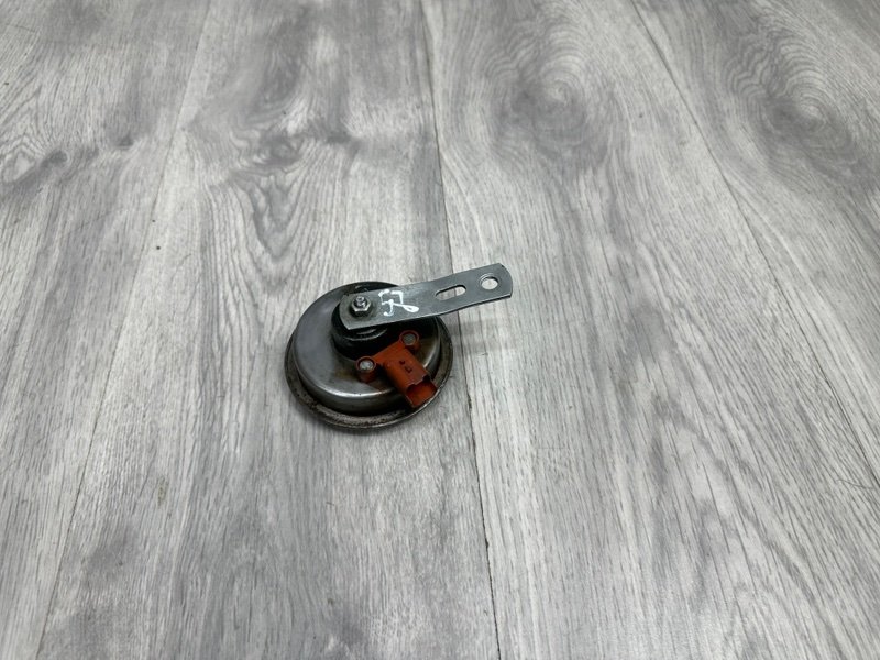 Звуковой сигнал, 500 рублей, Москва