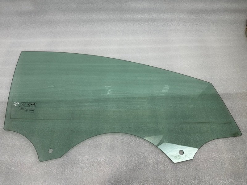 Стекло двери передней правой, 1000 рублей, Москва