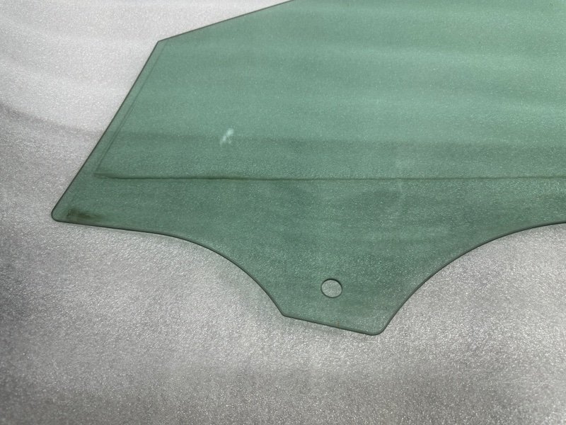 Стекло двери передней правой, 1000 рублей, Москва