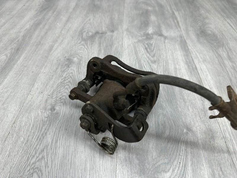 Суппорт тормозной задний правый, 3000 рублей, Москва