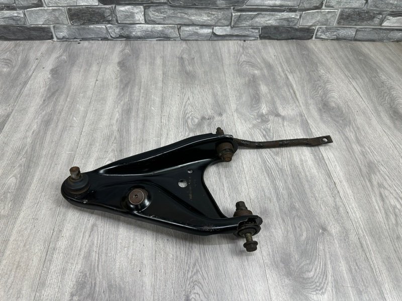 Рычаг передний левый, 1000 рублей, Москва