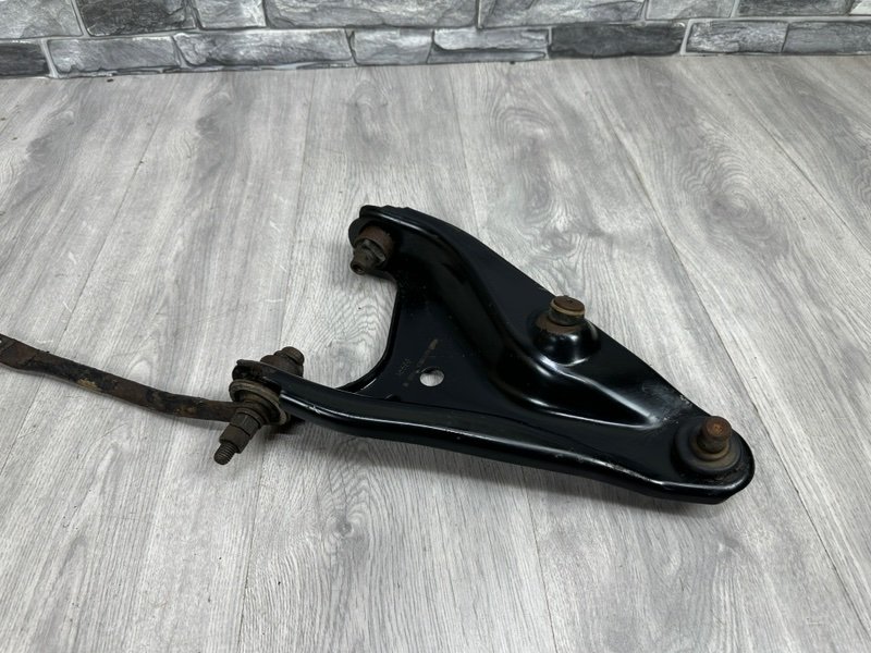 Рычаг передний левый, 1000 рублей, Москва