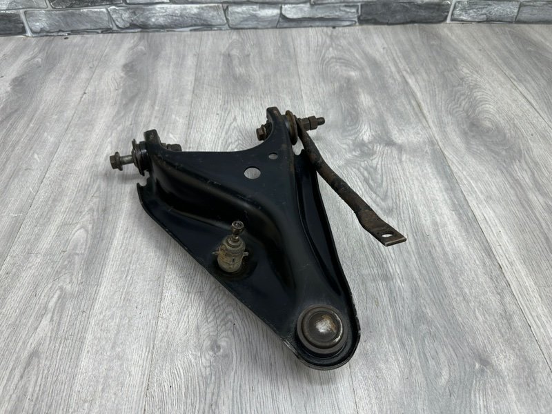 Рычаг передний левый, 1000 рублей, Москва