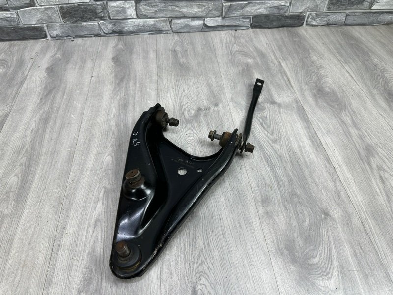 Рычаг передний правый, 1500 рублей, Москва