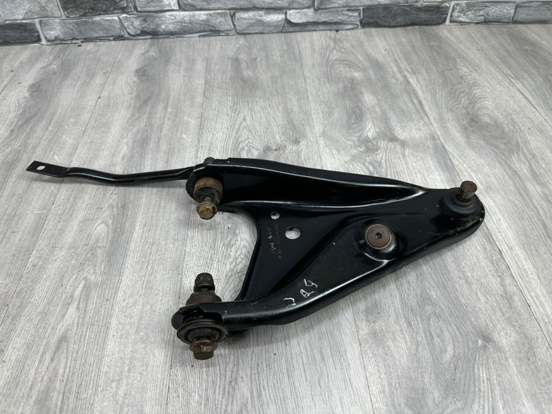 Рычаг передний правый, 1500 рублей, Москва