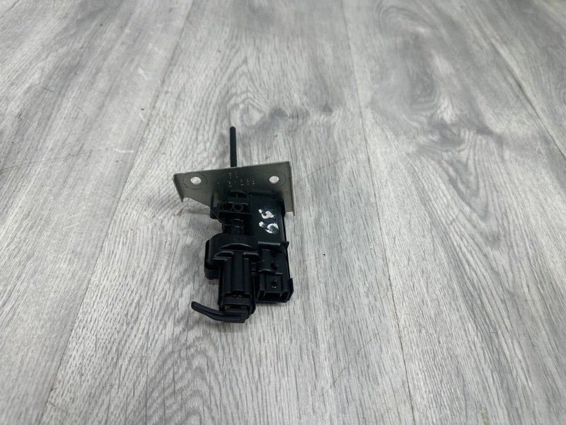 Активатор лючка бензобака, 2000 рублей, Москва