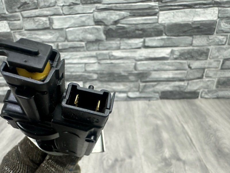 Активатор лючка бензобака, 2000 рублей, Москва