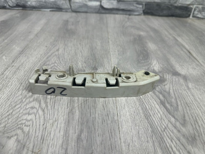 Кронштейн переднего бампера, 500 рублей, Москва