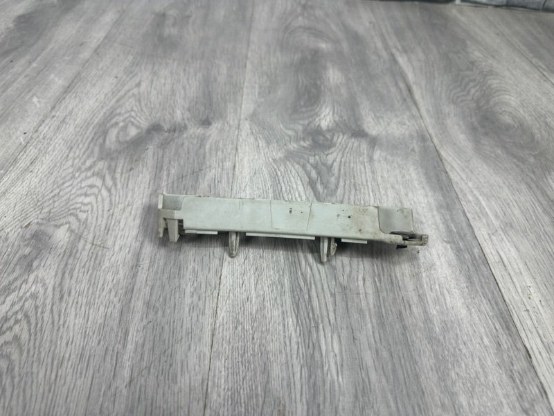 Кронштейн переднего бампера, 500 рублей, Москва