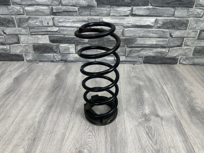 Пружина задняя, 1000 рублей, Москва