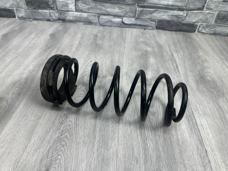 Пружина задняя, 1000 рублей, Москва