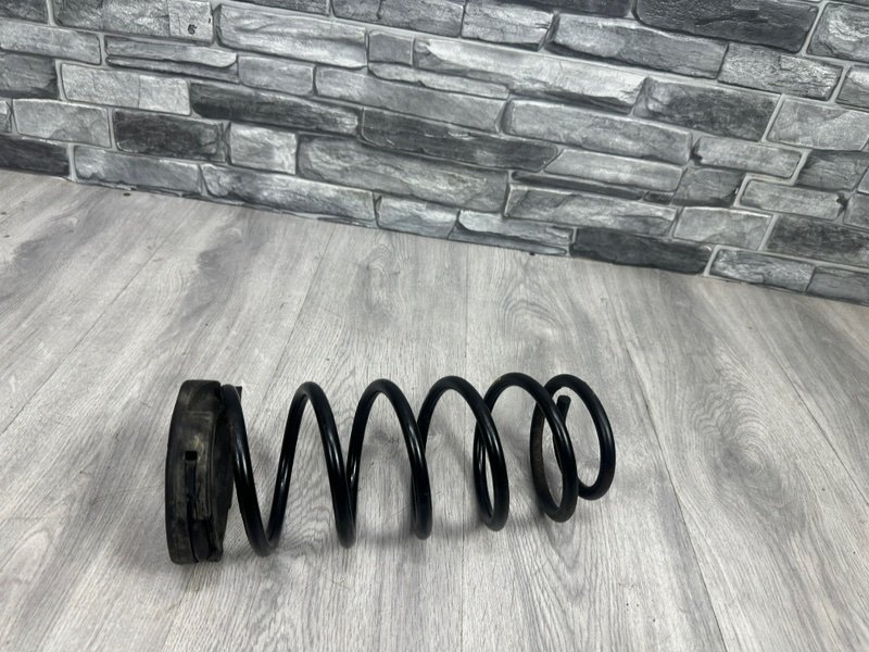 Пружина задняя, 1000 рублей, Москва