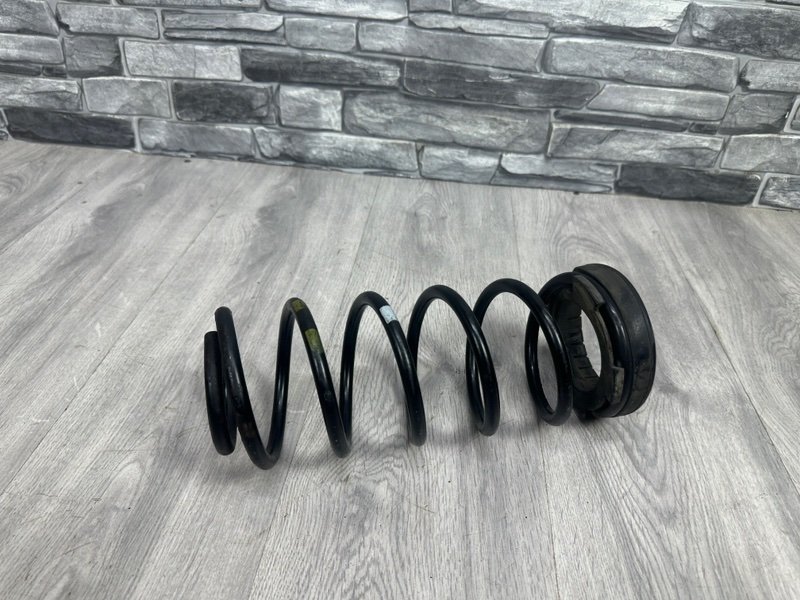 Пружина задняя, 1000 рублей, Москва