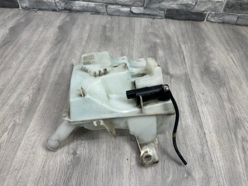 Бачок омывателя лобового стекла, 1900 рублей, Москва