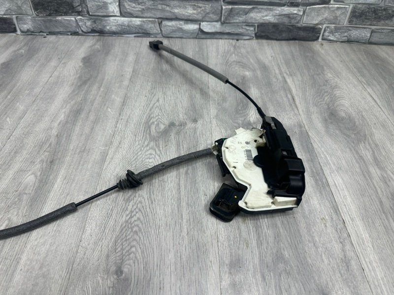 Замок двери передней правой, 2000 рублей, Москва