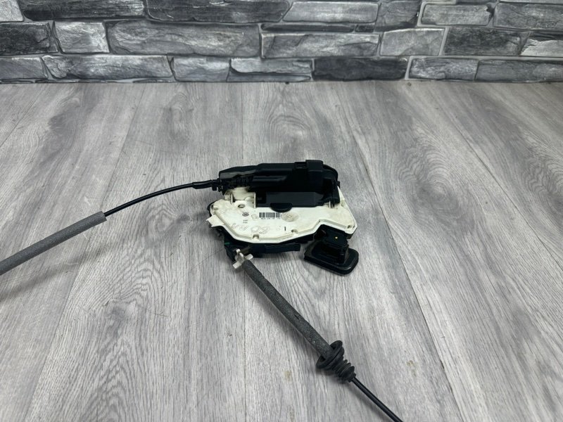 Замок двери передней правой, 2000 рублей, Москва