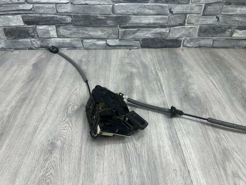 Замок двери передней правой, 2000 рублей, Москва