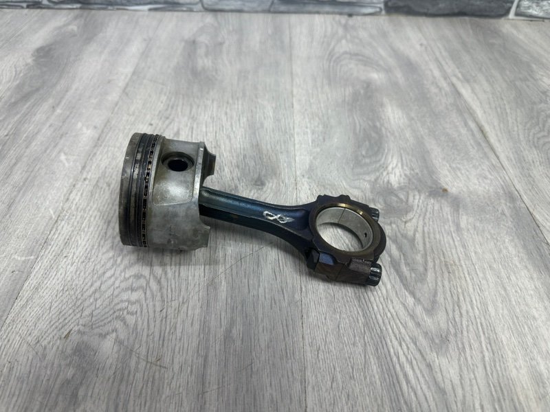 Поршень с шатуном, 1000 рублей, Москва