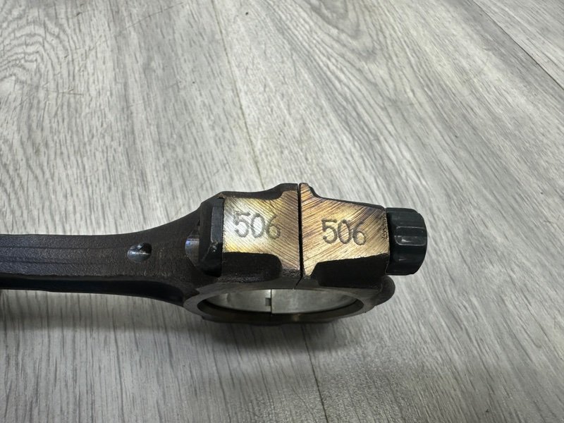 Поршень с шатуном, 1000 рублей, Москва