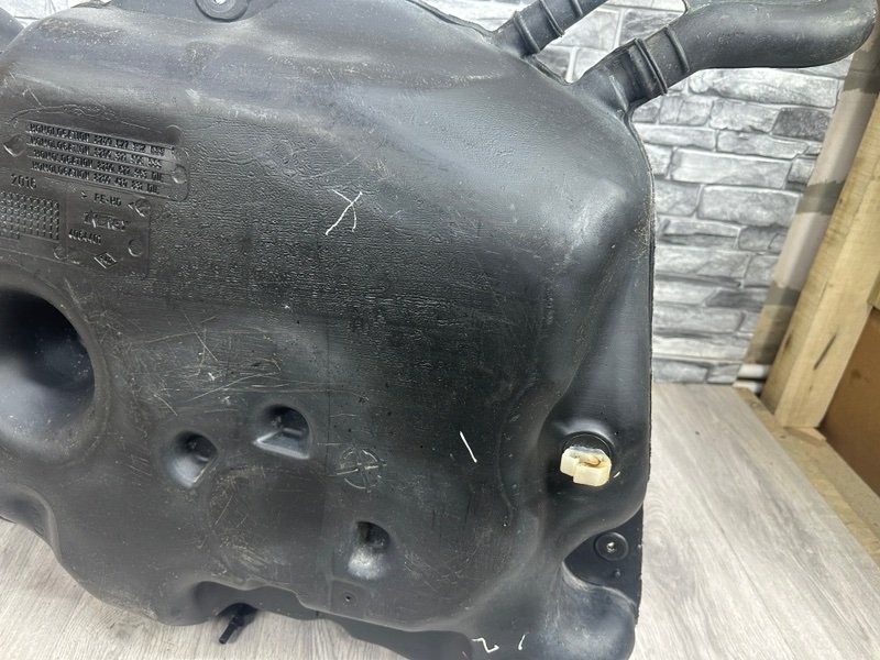 Бак топливный, 2000 рублей, Москва