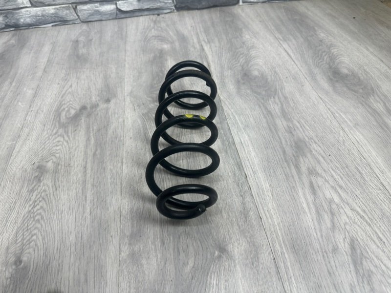 Пружина задняя, 700 рублей, Москва