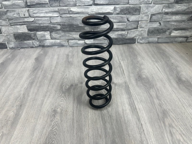 Пружина задняя, 1000 рублей, Москва