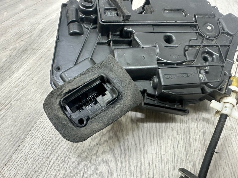 Замок двери задней правой, 1500 рублей, Москва