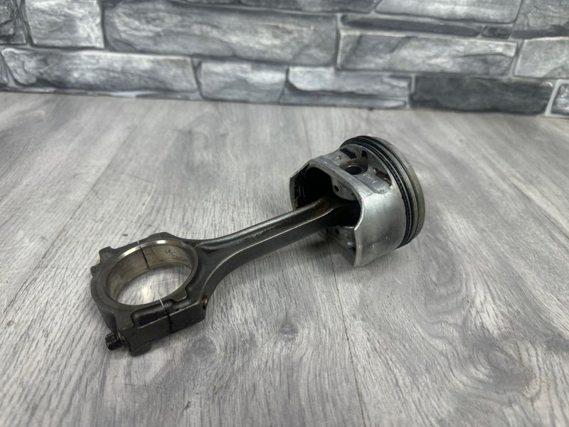 Поршень с шатуном, 2500 рублей, Москва