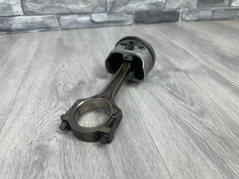 Поршень с шатуном, 2500 рублей, Москва